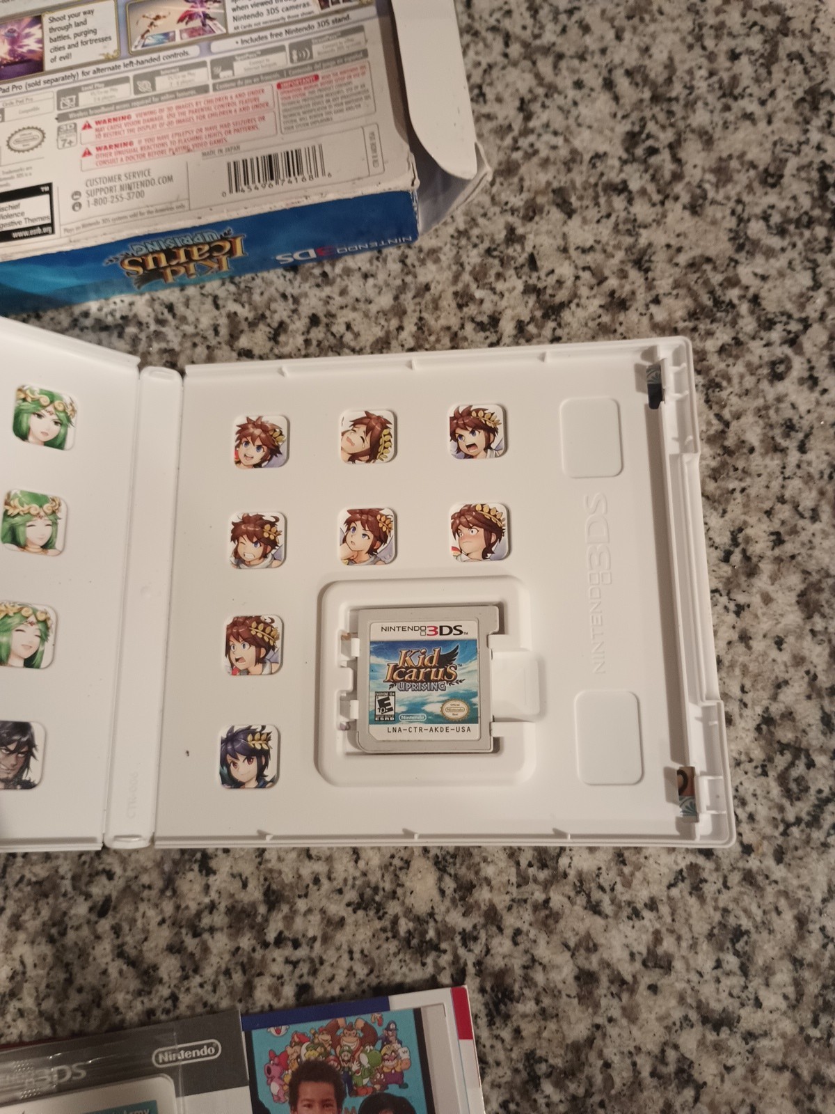 Kid Icarus Uprising nintendo 3DS original case manual Cards