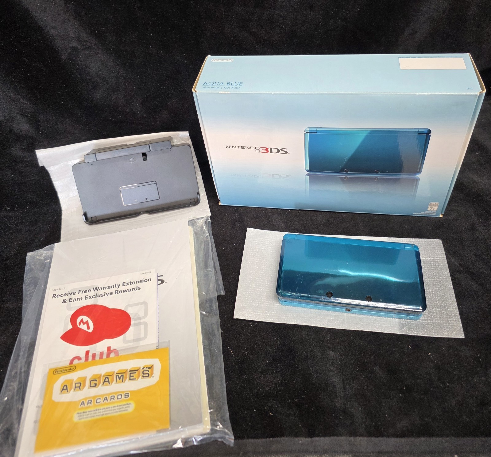 Nintendo 3DS Aqua Blue Handheld CTR-001 JPN-CIB