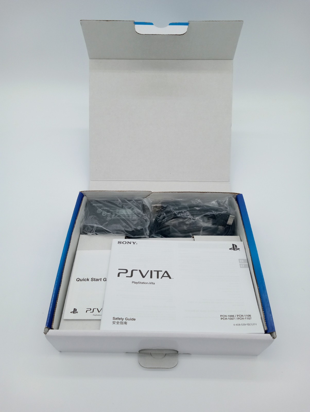 Excellent Condition Sony PS Vita 1000 PCH-1000 OLED 64GB SD Card CIB With Box