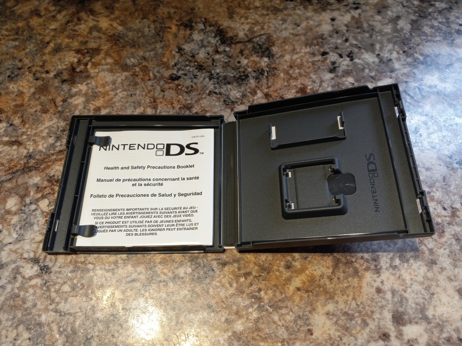 MY BABY GIRL Nintendo DS Virtual Life Simulation OEM ART AND Case NO GAME