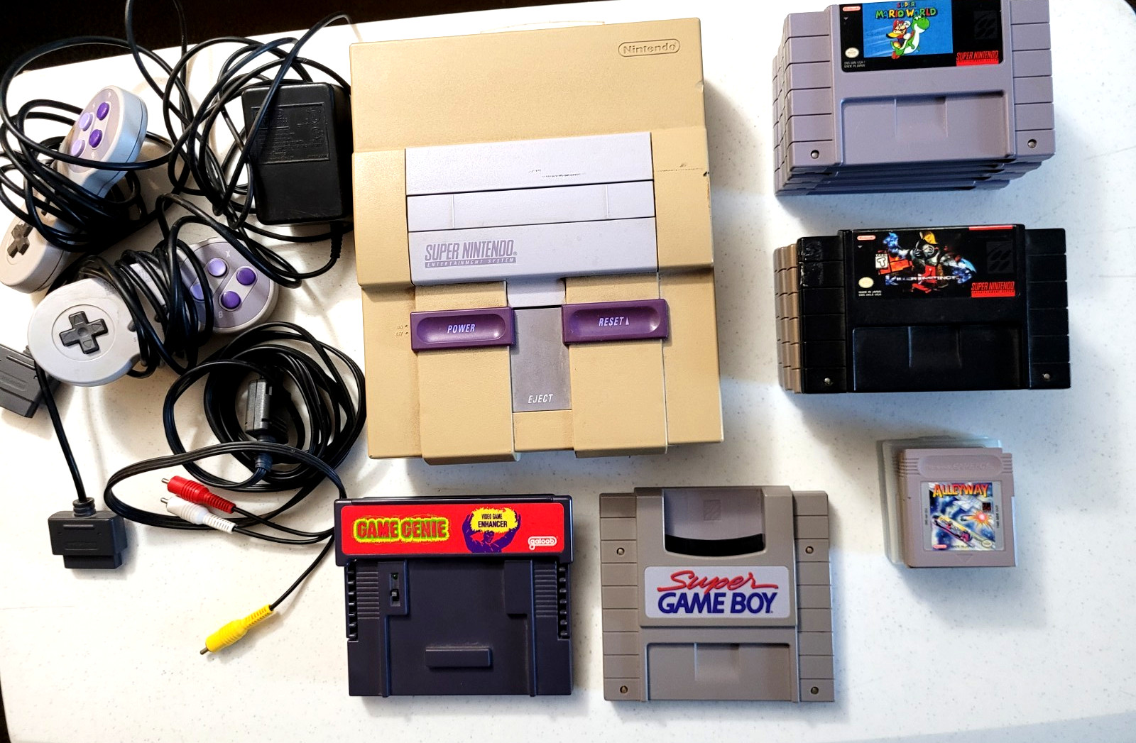 SNES Bundle Lot (Tested)Attn:See notes&pictures.Console,Games,Game Genie.Used.