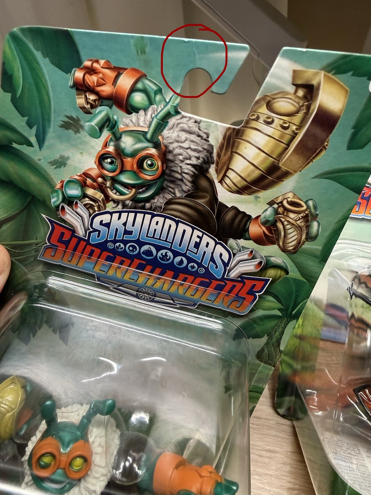 Skylanders Superchargers Thrillipede and Buzz Wing Vehicle – SEALED NIB!