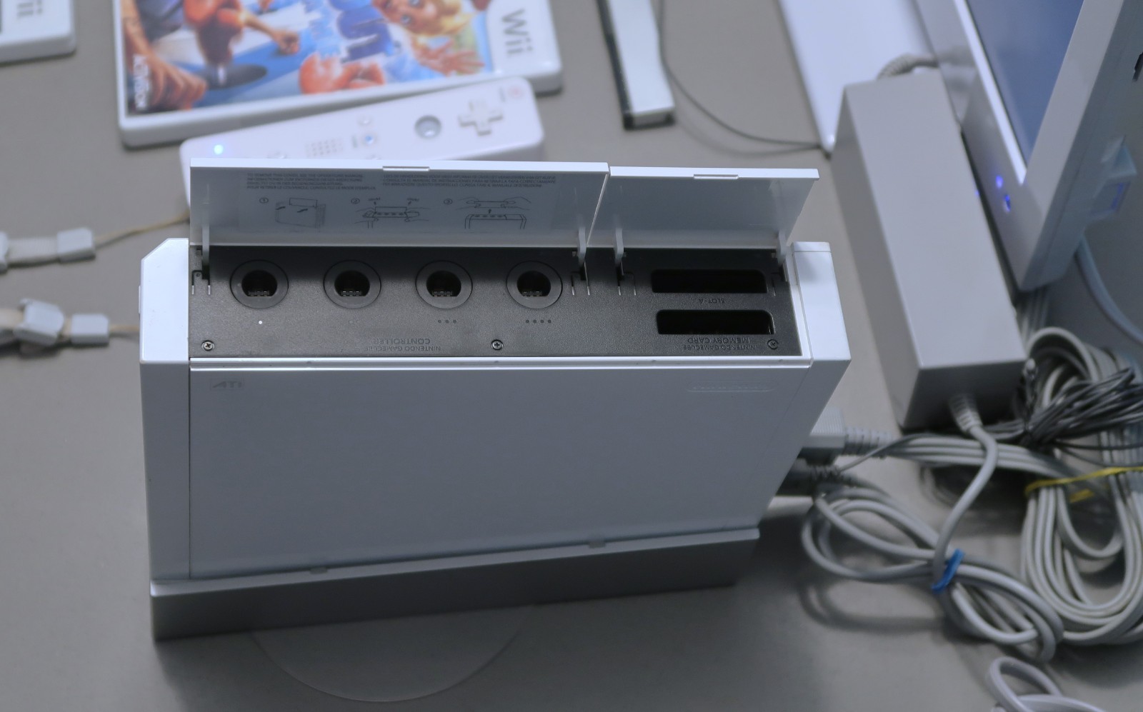 Nintendo Wii Console Wii Retro Game System w/ Original Box Lego Batman Carnival