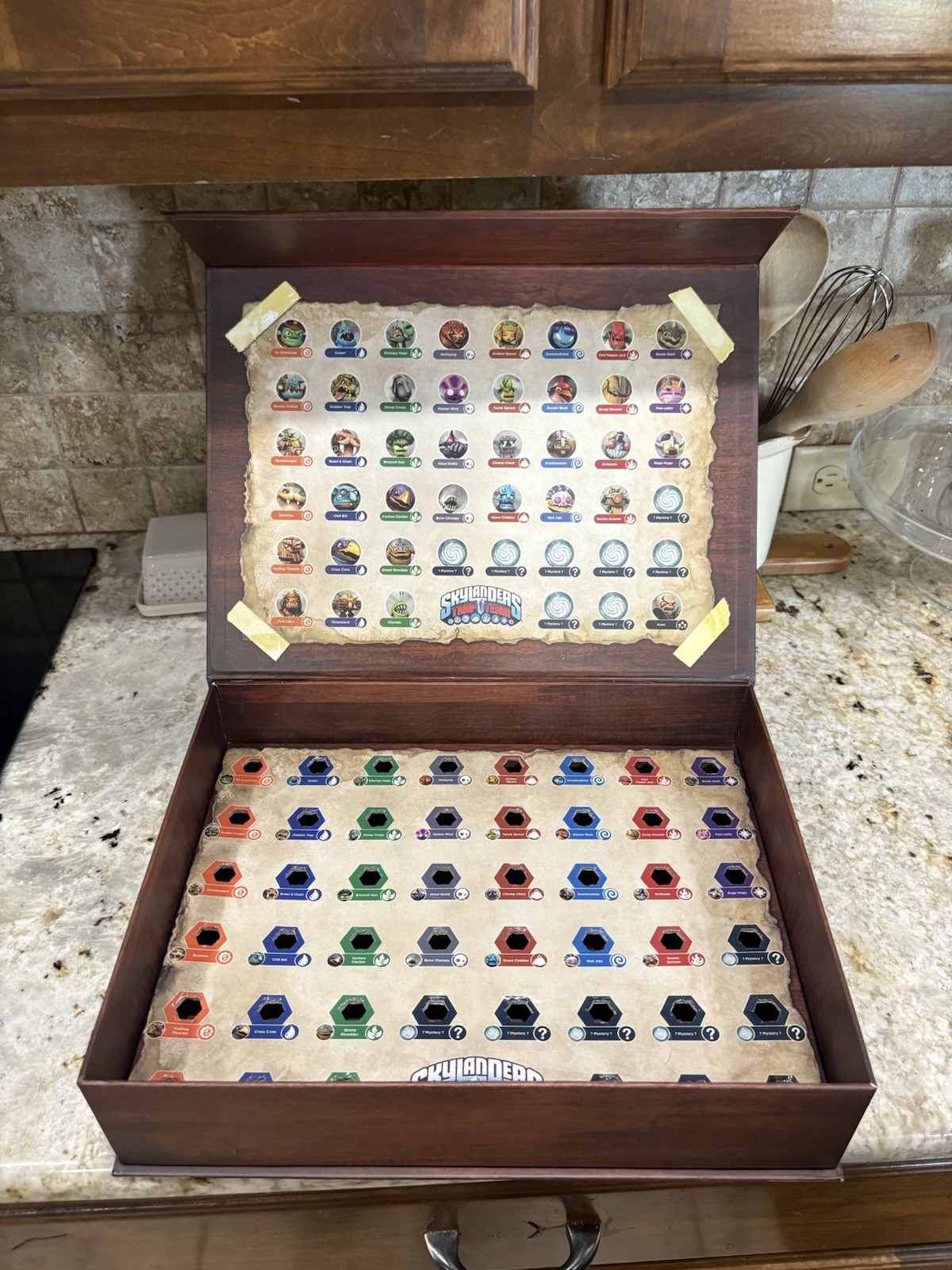 Skylanders Trap Team Trap Collection Collectors Case Box