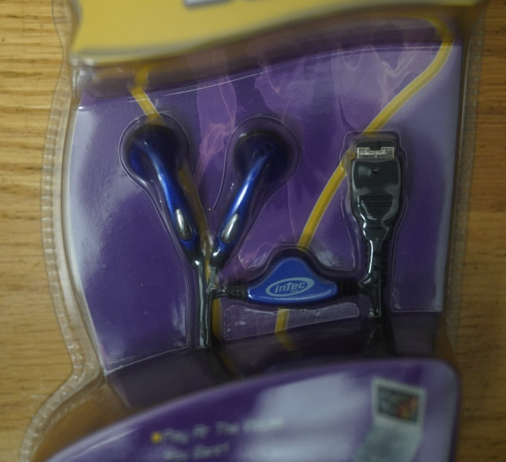 VINTAGE 2004 INTEC GAME BOY ADVANCE SP GAME BUDS EAR BUD HEADPHONES BLUE SEALED
