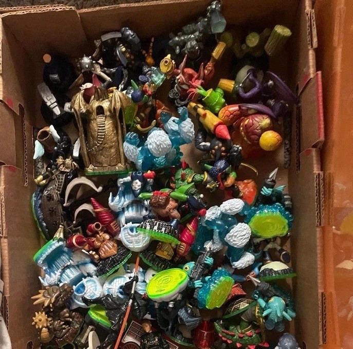 4 Mystery Activision Skylander Bulk Lot No Duplicates SSA Swap Force Trap Team