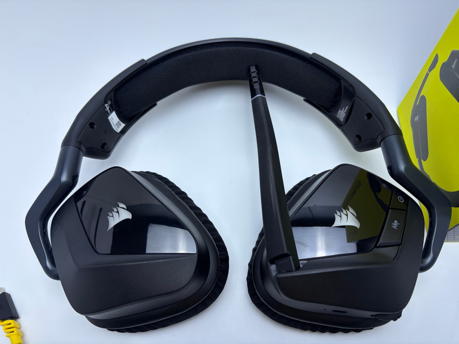 Corsair VOID RGB Elite Wireless Premium Gaming Headset with 7.1 Surround Sound