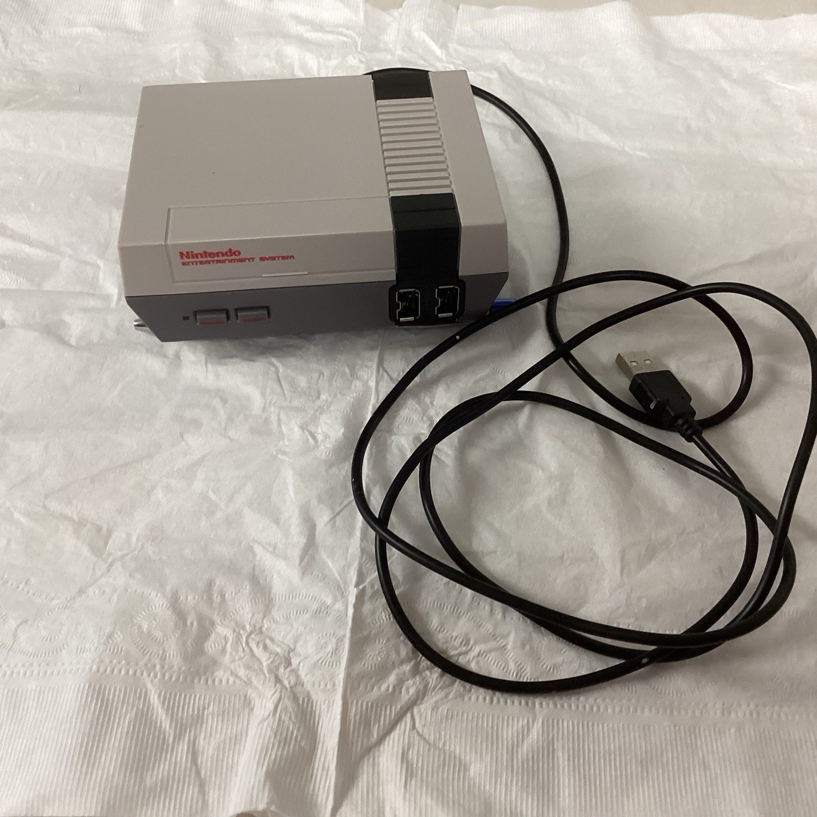 Nintendo NES Classic Edition Entertainment System CLV-001 With 1 Controller