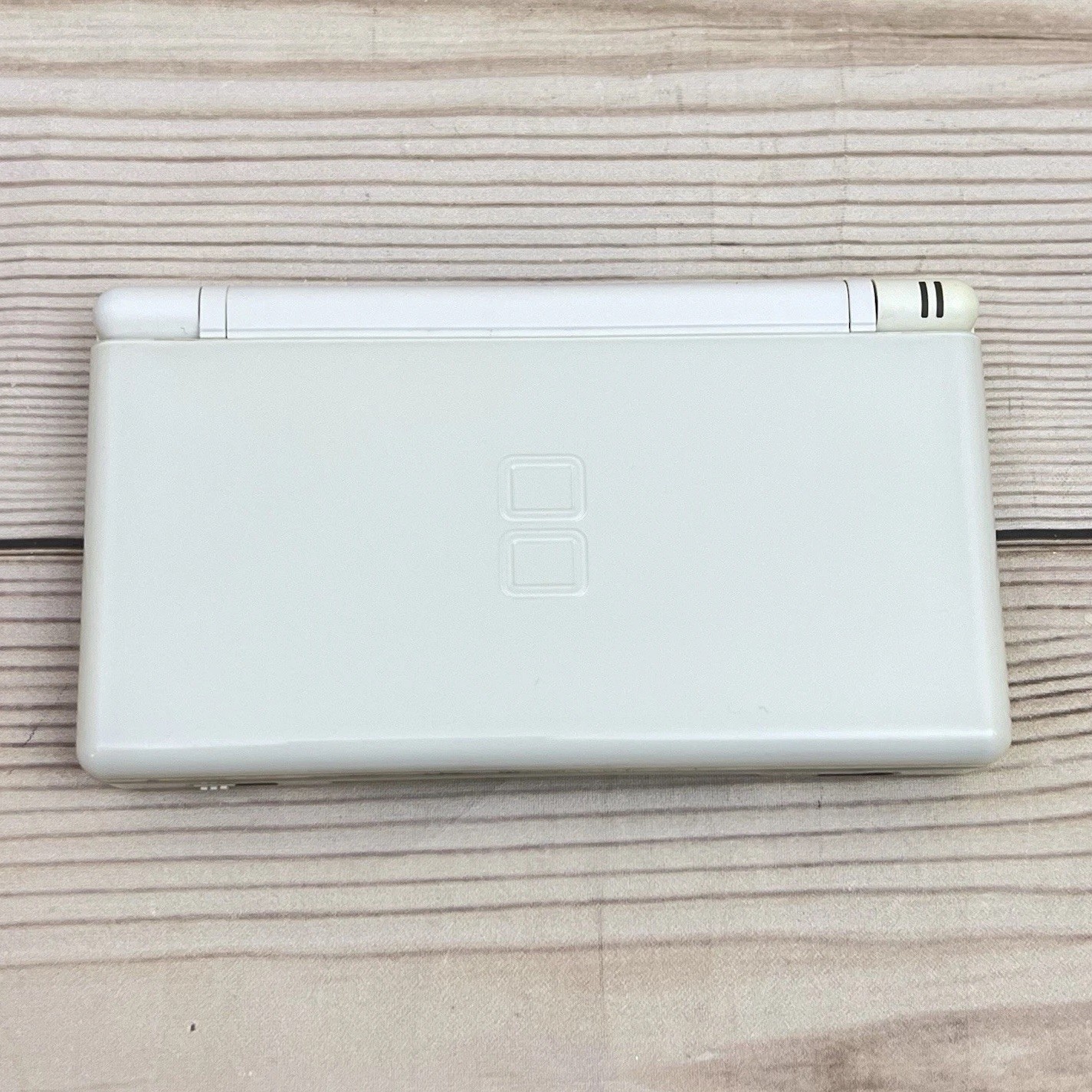 Nintendo DS Lite Handheld Game Console USG-001 Powers On for Parts Repair AS-IS