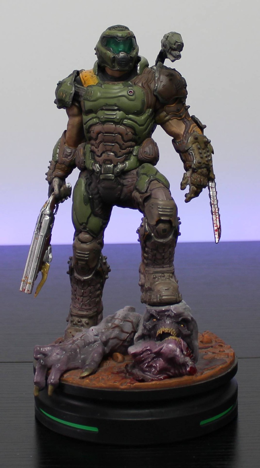Doom Eternal ThinkGeek Modern Icons #11 Doom Slayer Statue