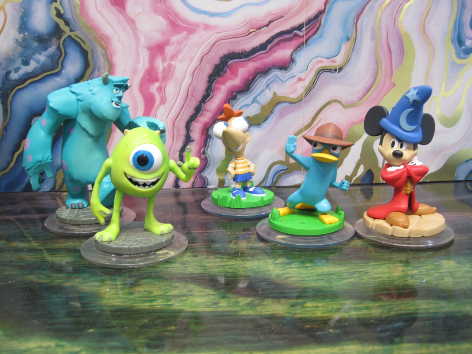 DISNEY INFINITY Lot – Mike & Sulley , Mickey Mouse , Platapus Agent P , Phineas