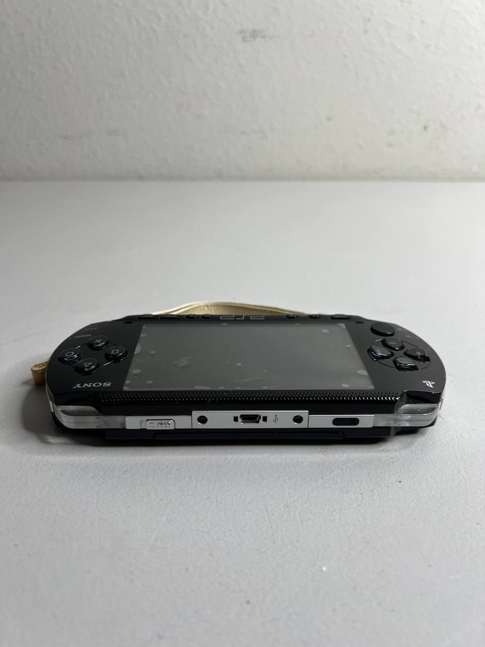 Sony Playstation Portable PSP-1001 Handheld Console Gaming System Black Works