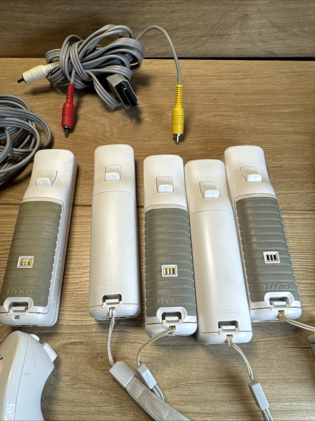 OEM Nintendo Wii MotionPlus Remote Controller – White RVL-003 Lot Untested