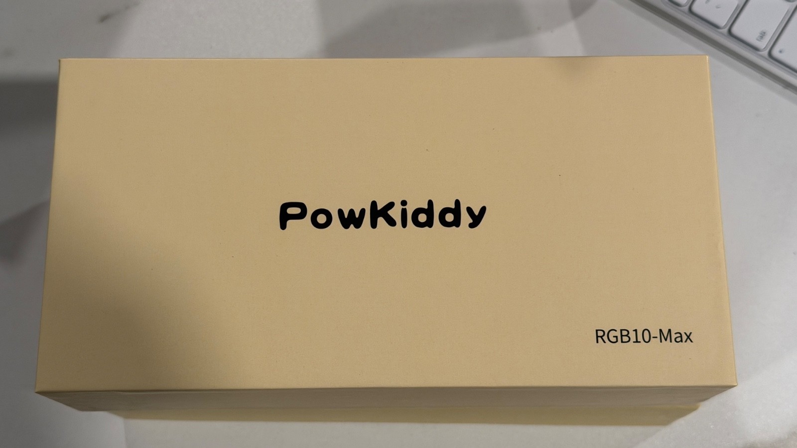 Powkiddy RGB 10 w 128 gb card and almost 30,000 games arcade handheld