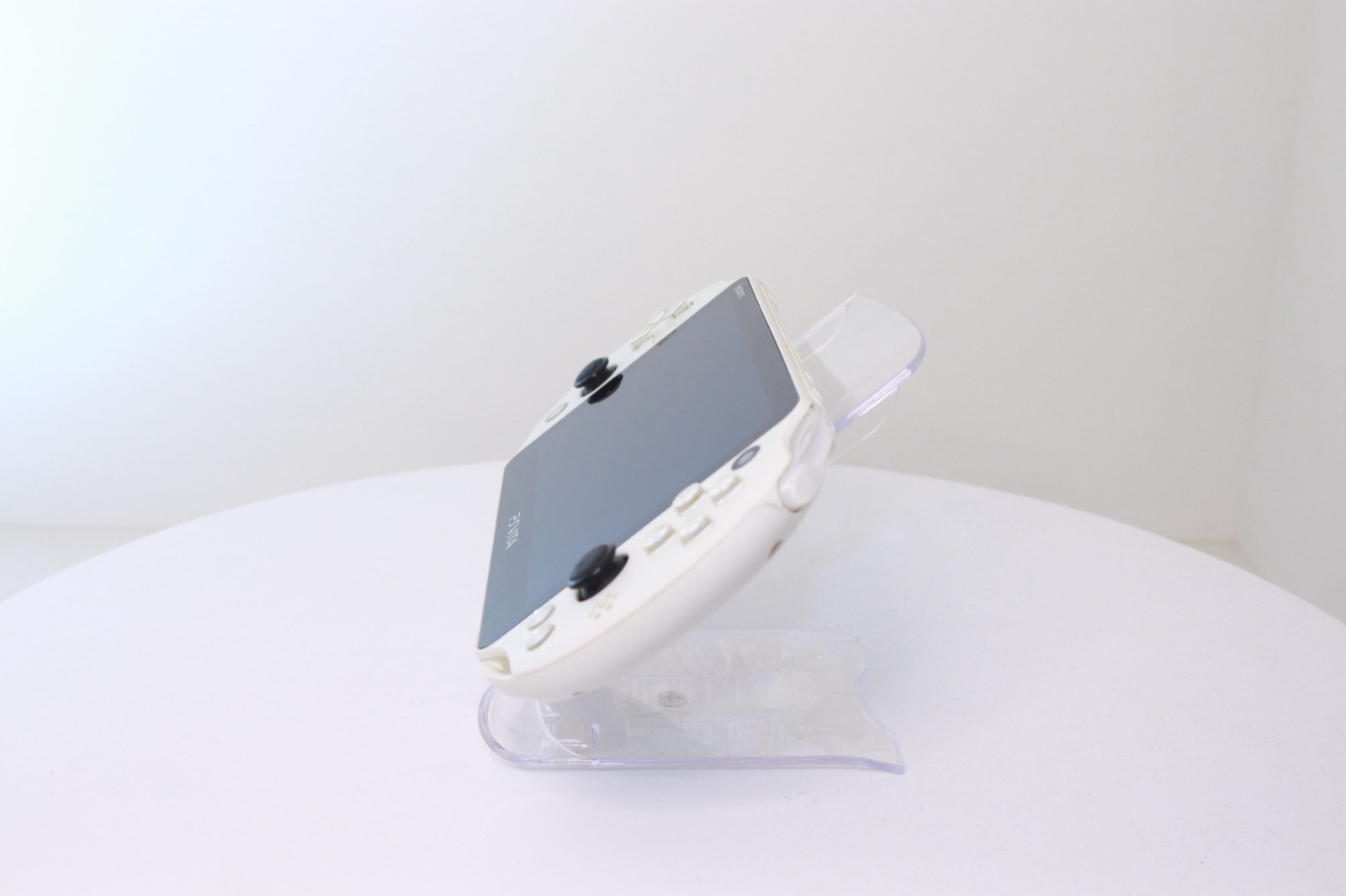 JP Game PS Vita PCH-2000 Glacier White [ Rank：B]
