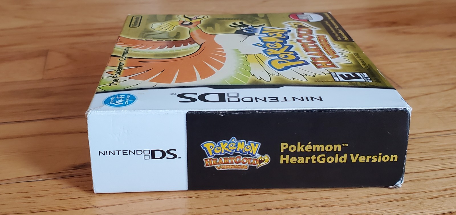 Nintendo DS Pokémon Heart Gold Box HeartGold Big Box Only No Game or Pokewalker!