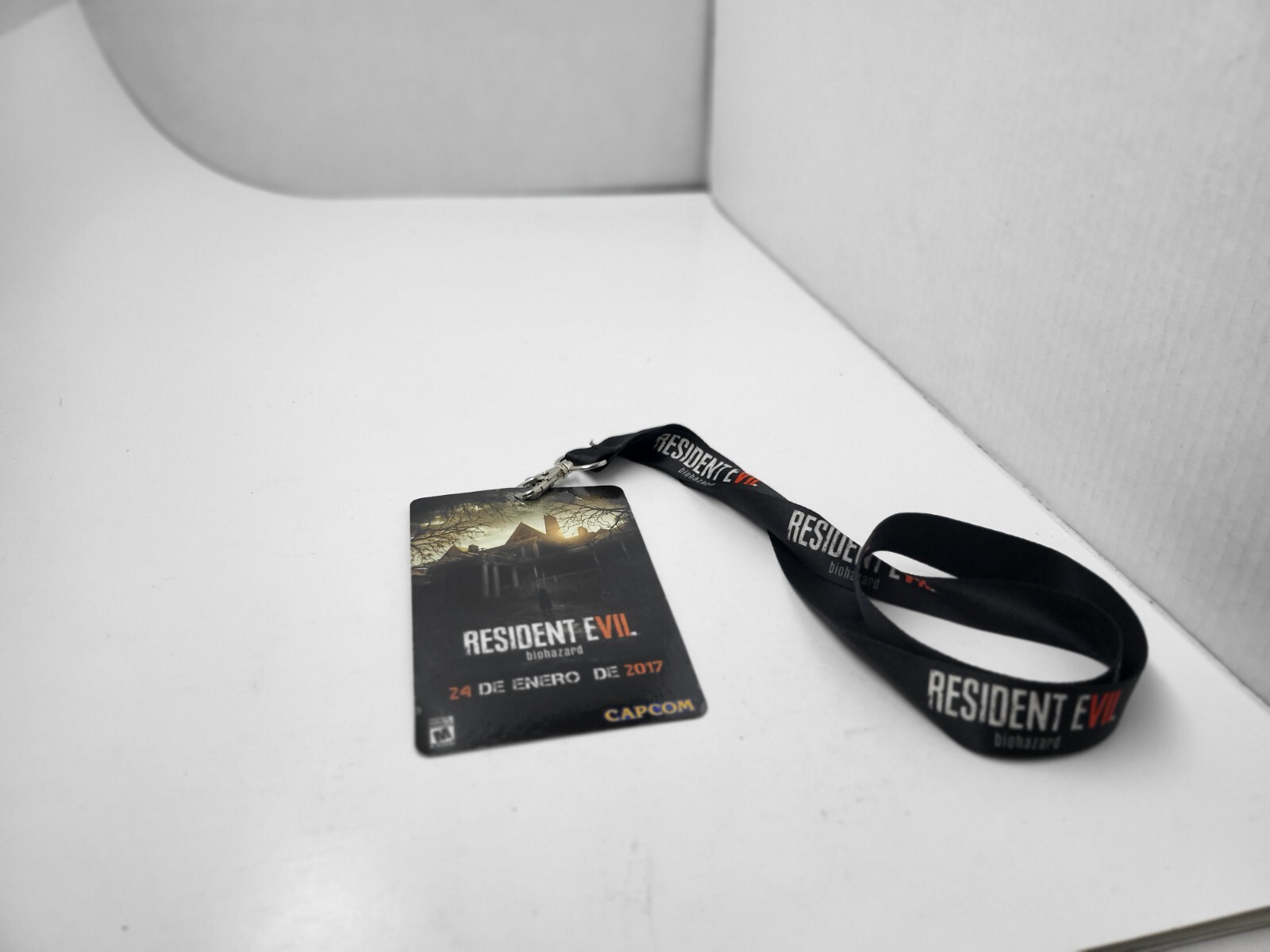2X LOT NEW CAPCOM RESIDENT EVIL 7 BIOHAZARD LANYARD BADGE HOLDER & CLIP