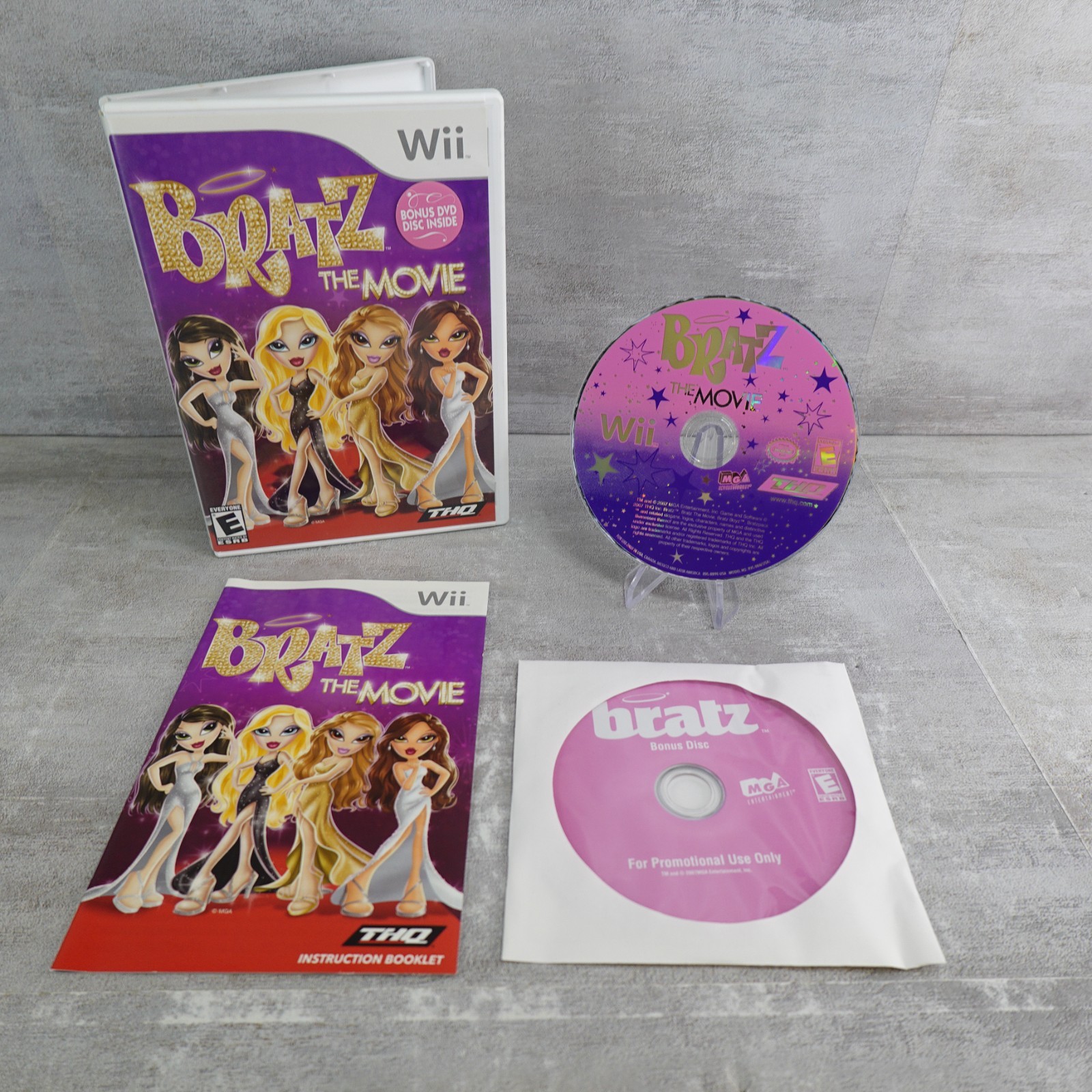 Bratz The Movie Wii CIB Nintendo Complete Manual Bonus DVD Blitz Games Fashion