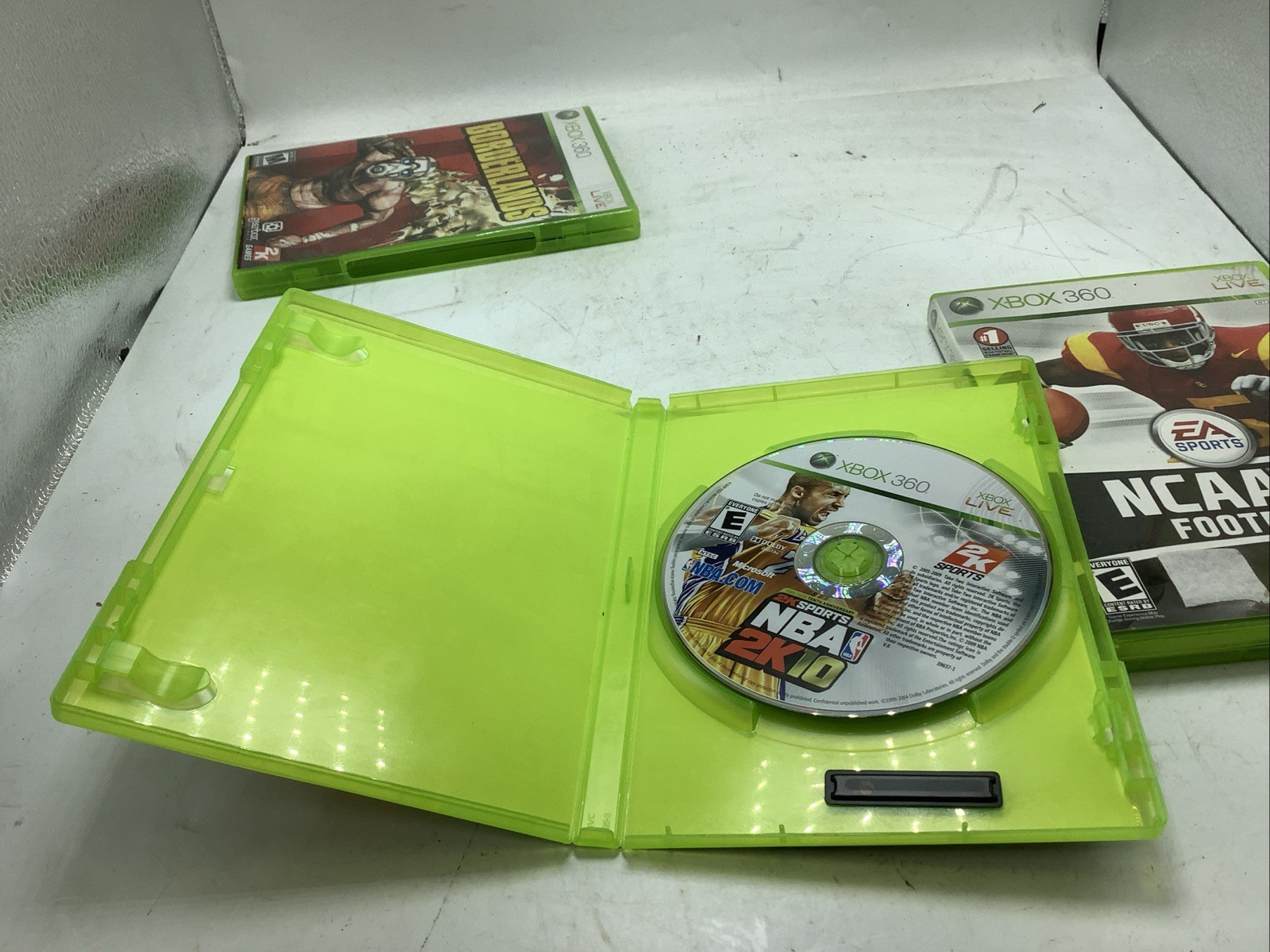 Lot of 3 Xbox 360 Games NBZ 2K10 NCAA 07 FOOTBALL BORDERLANDS TESTED