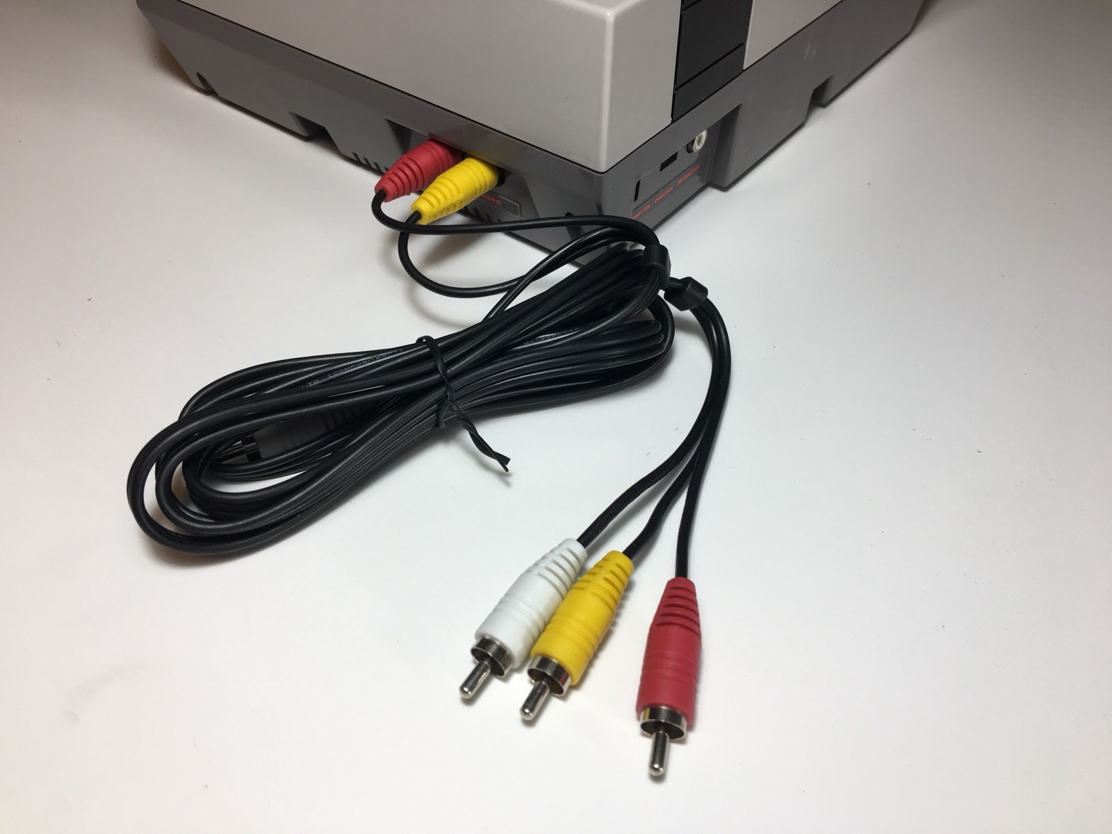NINTENDO NES AV Cable Stereo RCA Audio Video TV Cord Original System NEW
