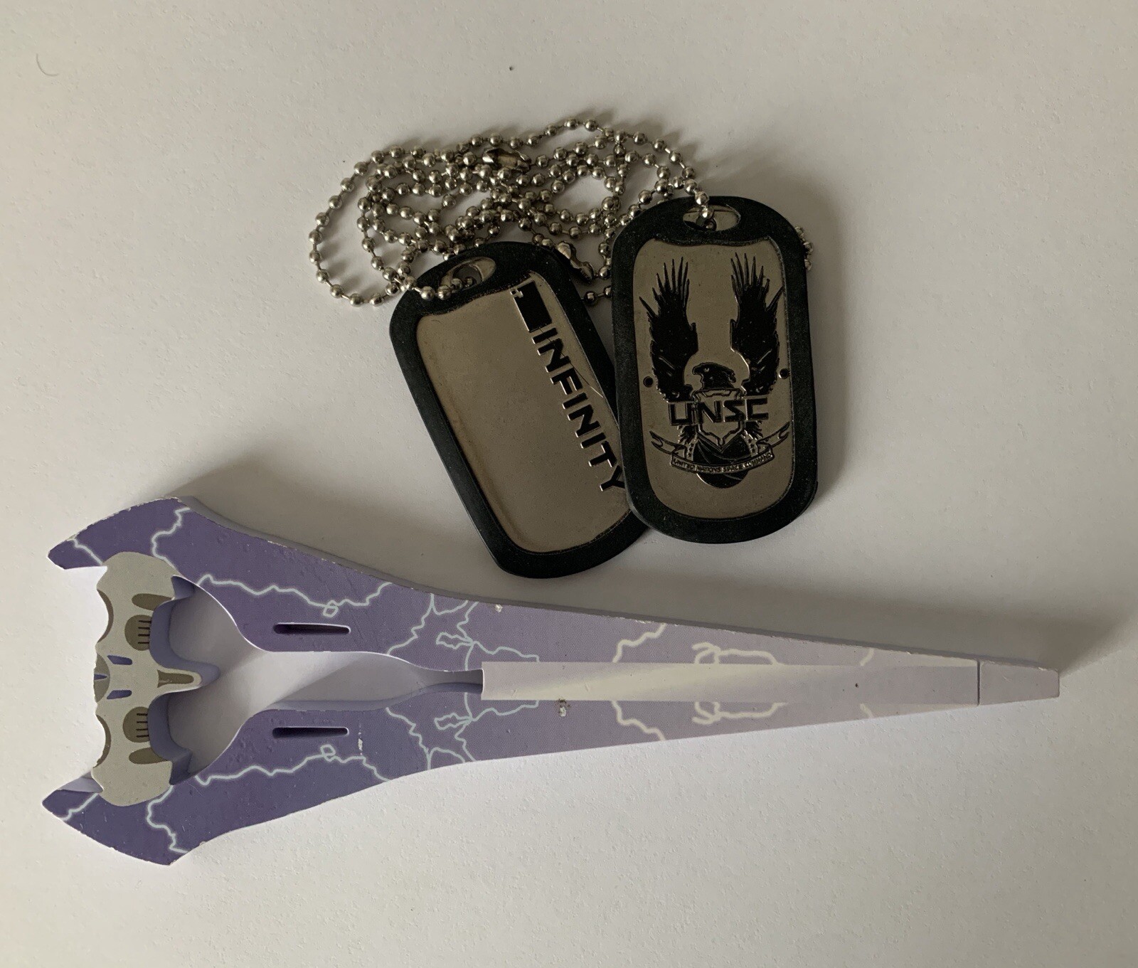 XBOX INFINITY HALO 4 DOG TAGS 343 INDUSTRIES, Microsoft 2012 ENERGY SWORD PEN