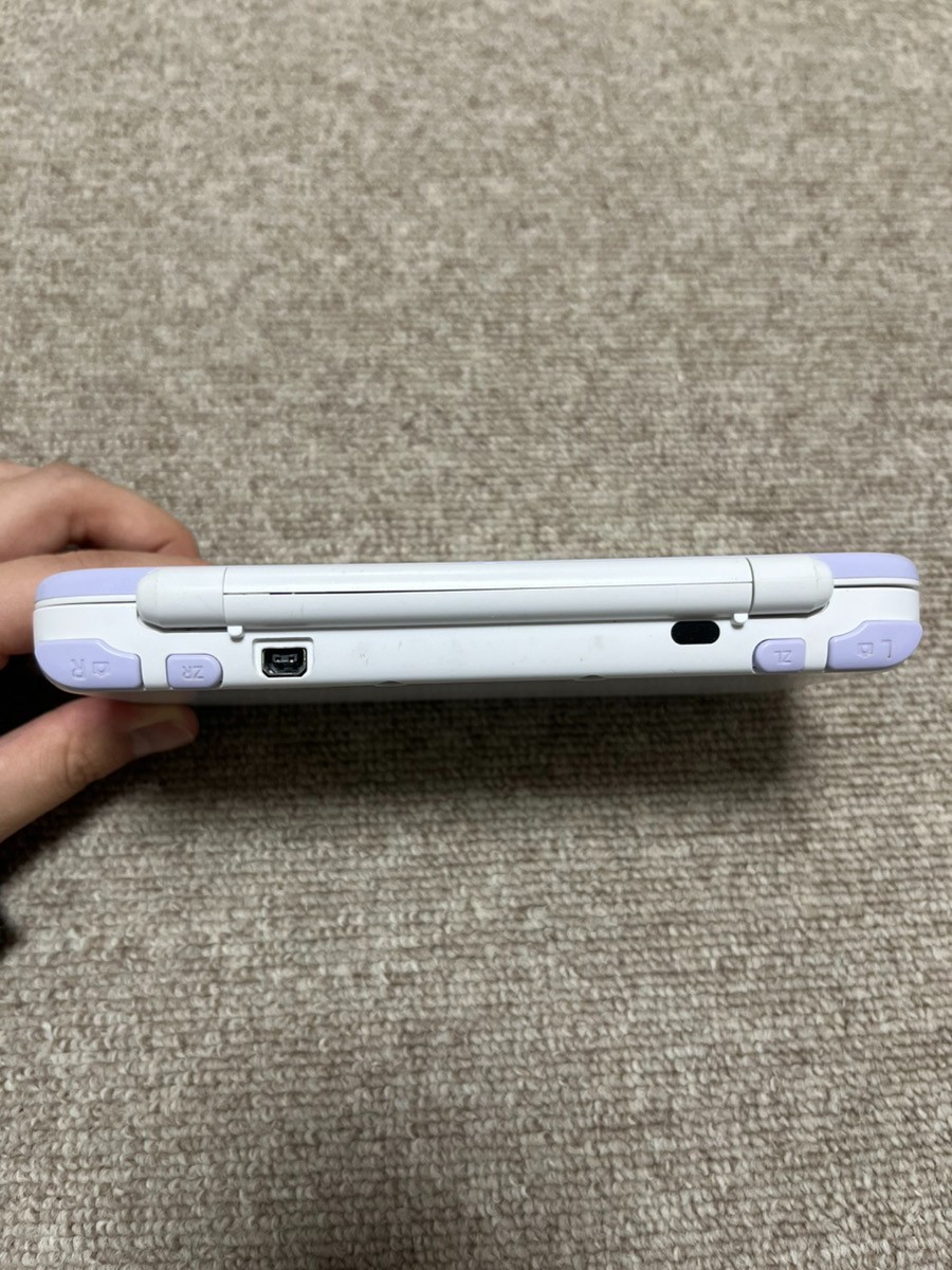 New Nintendo 2DS XL LL White lavenderr Console region Japanese B30