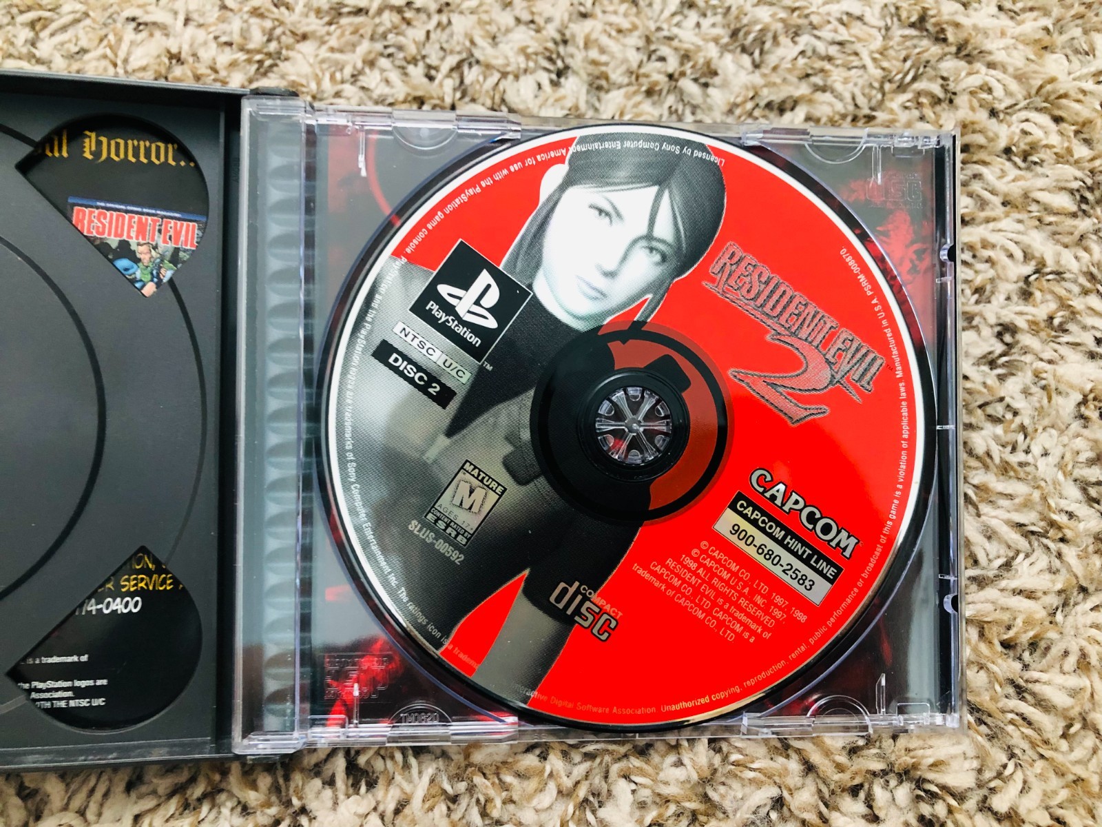 Resident Evil 2: Dual Shock Edition (PlayStation 1, 1998) Missing Disc 1 Tested