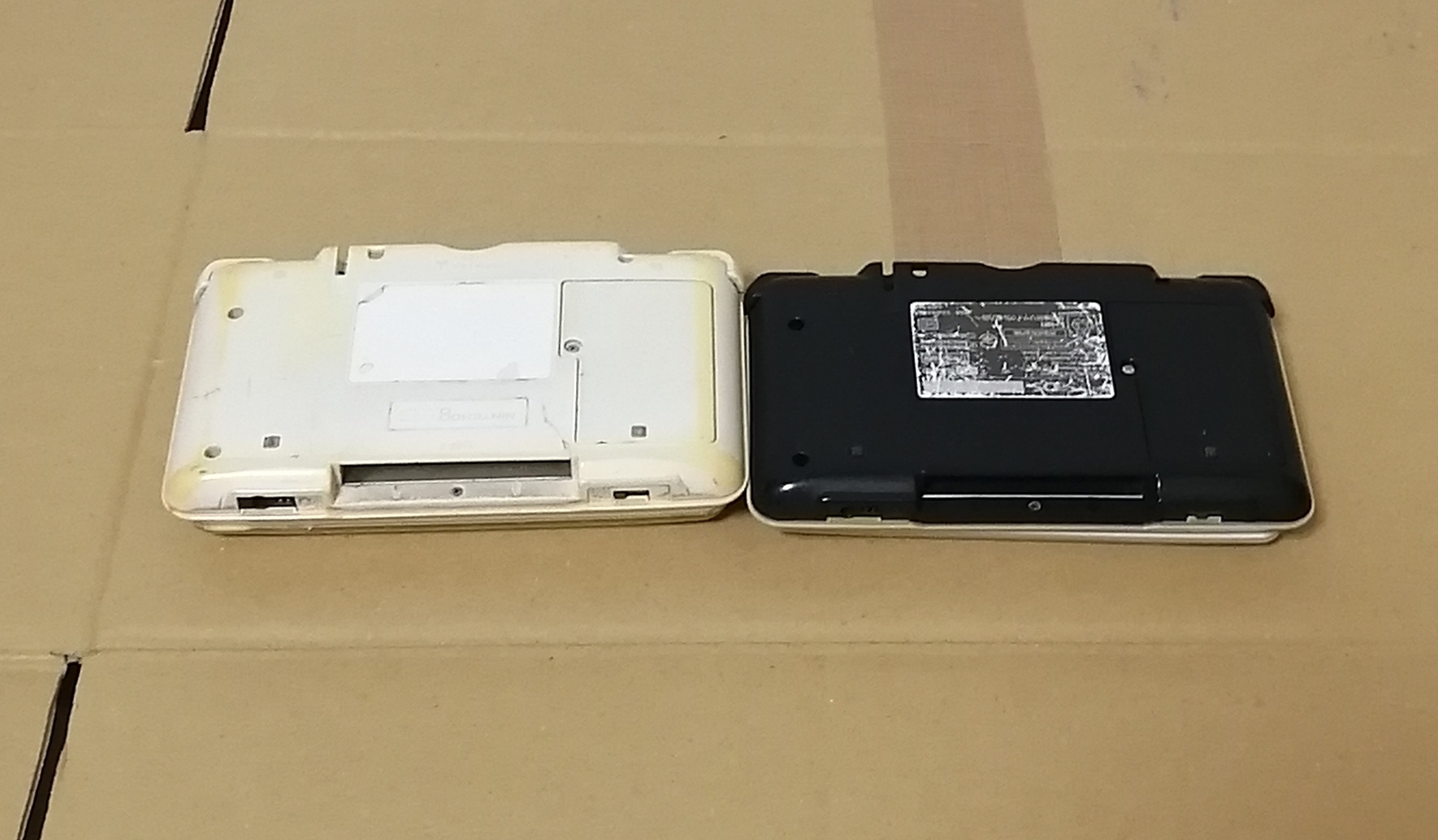 Not Working Nintendo DS White & Silver lot of 2 Console Parts Japan