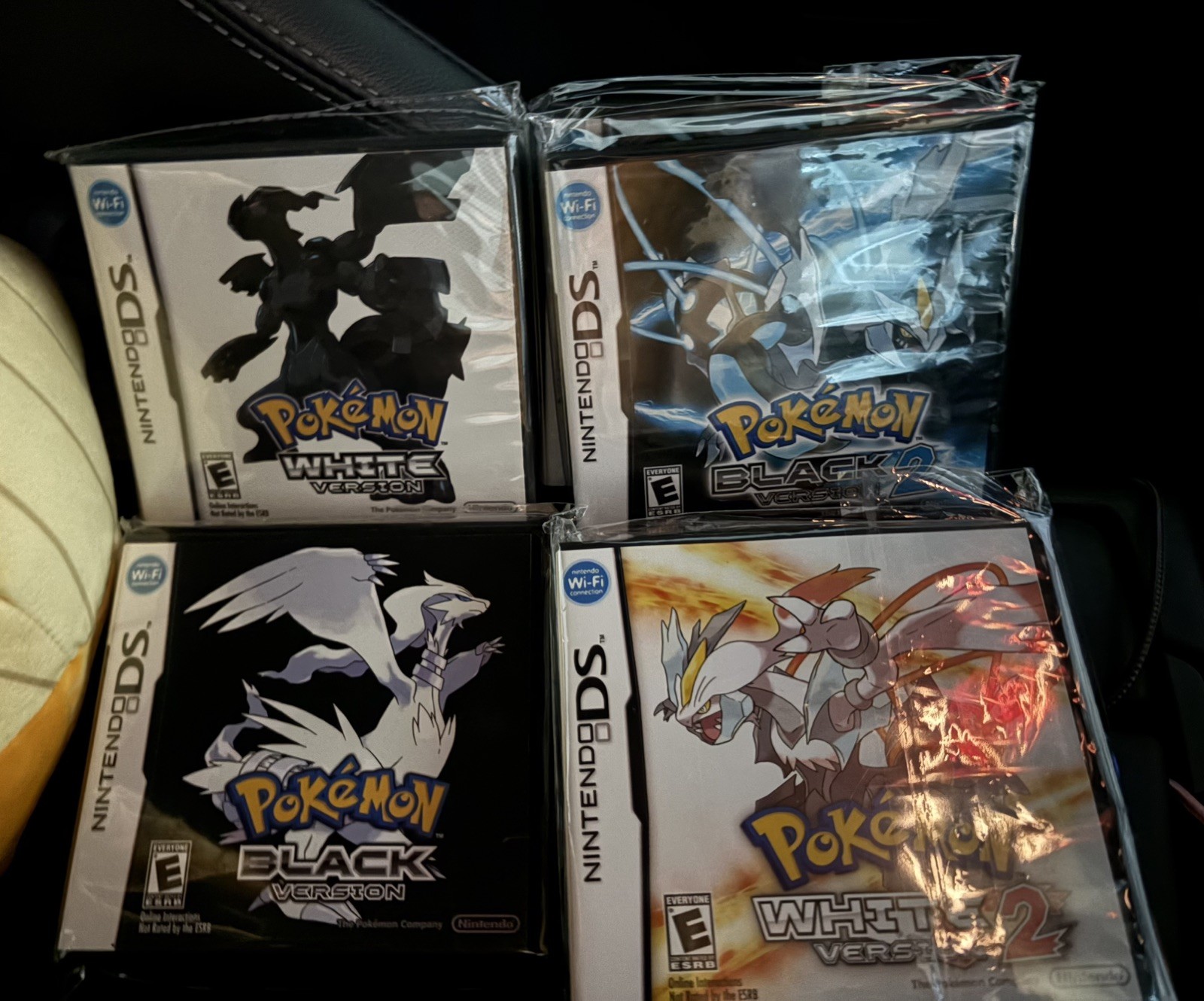 Pokemon White 2 Nintendo DS w/ Case CIB (SD CARD GAME)
