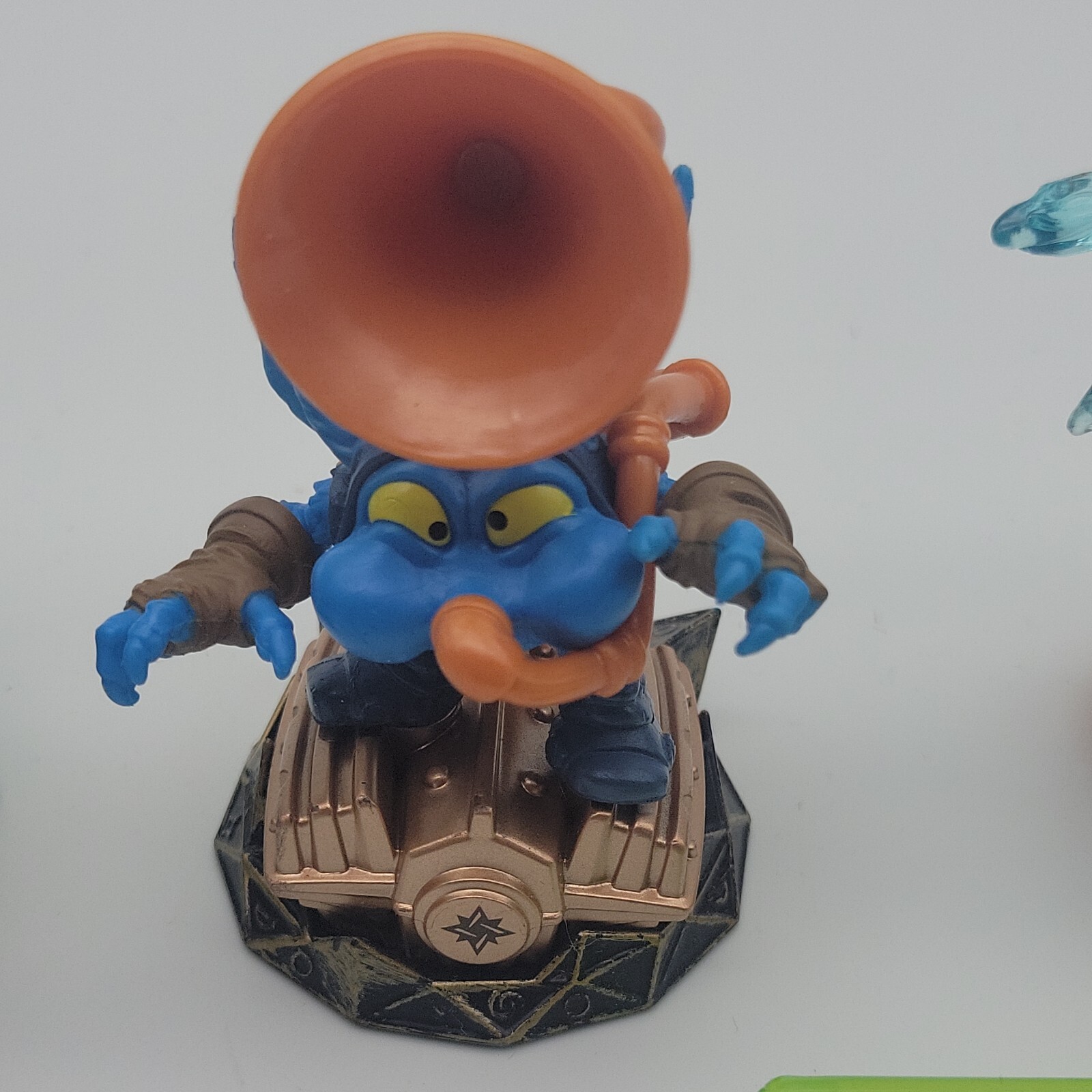 Skylanders SuperChargers Game +Portal of Power Base For Xbox 360 And Figures