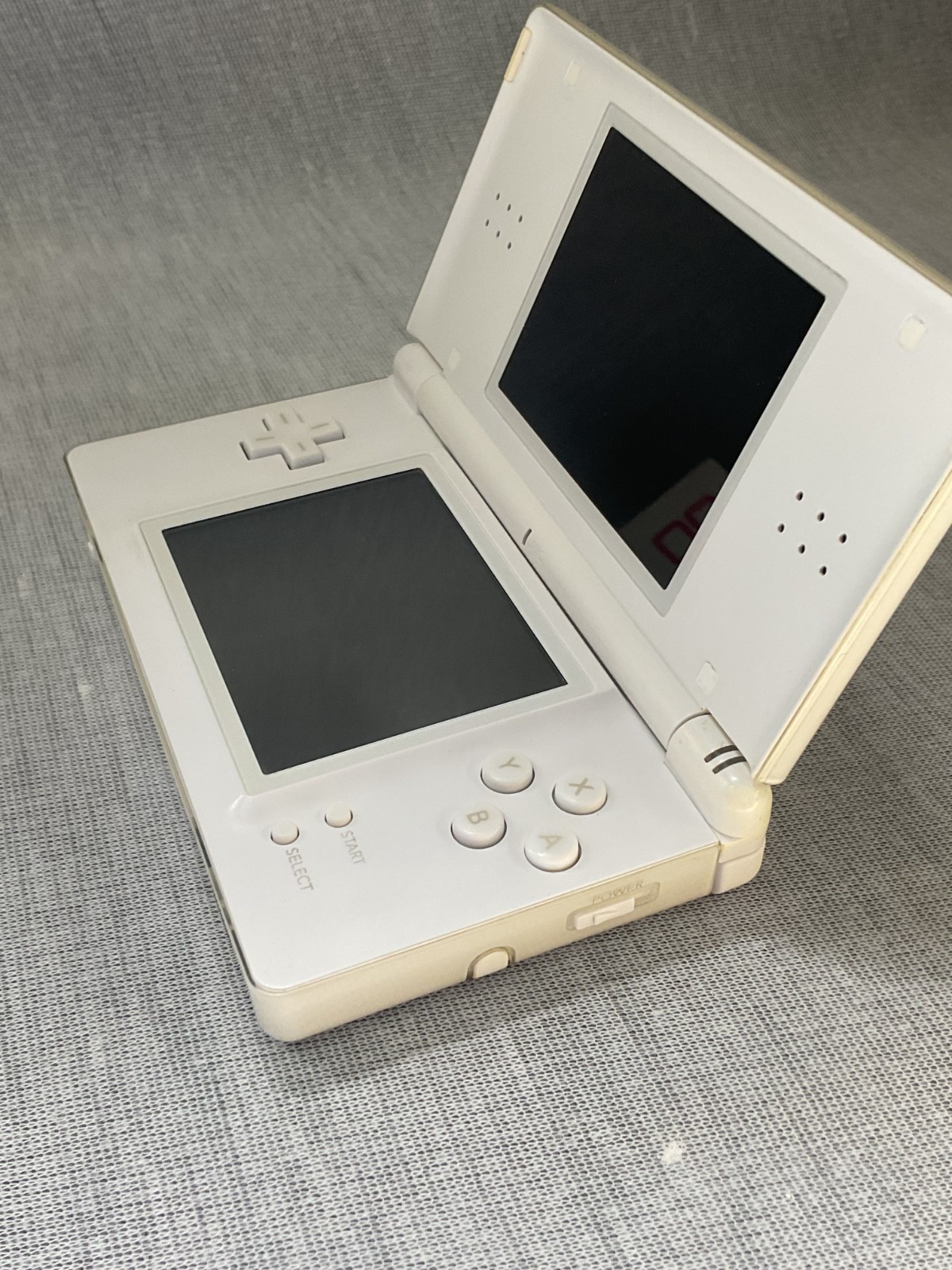Nintendo DS Lite Console – Polar White