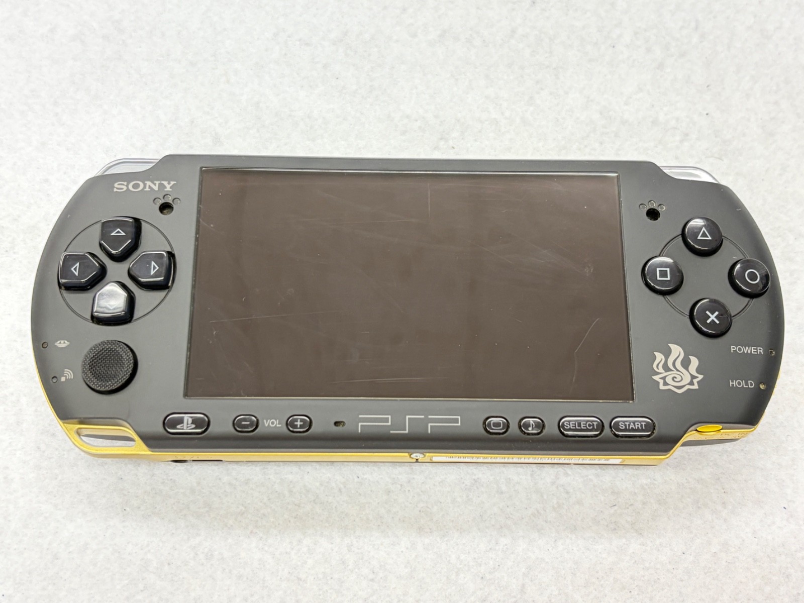 [RARE] SONY PSP-3000 Monster Hunter Portable 3rd Hunters Limited Model Gold