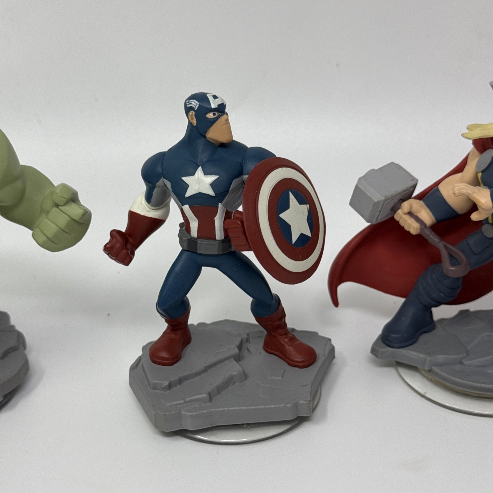 Disney infinity 2.0 Marvel Avengers Lot Of 4- Iron Man/Hulk/Captain America/Thor