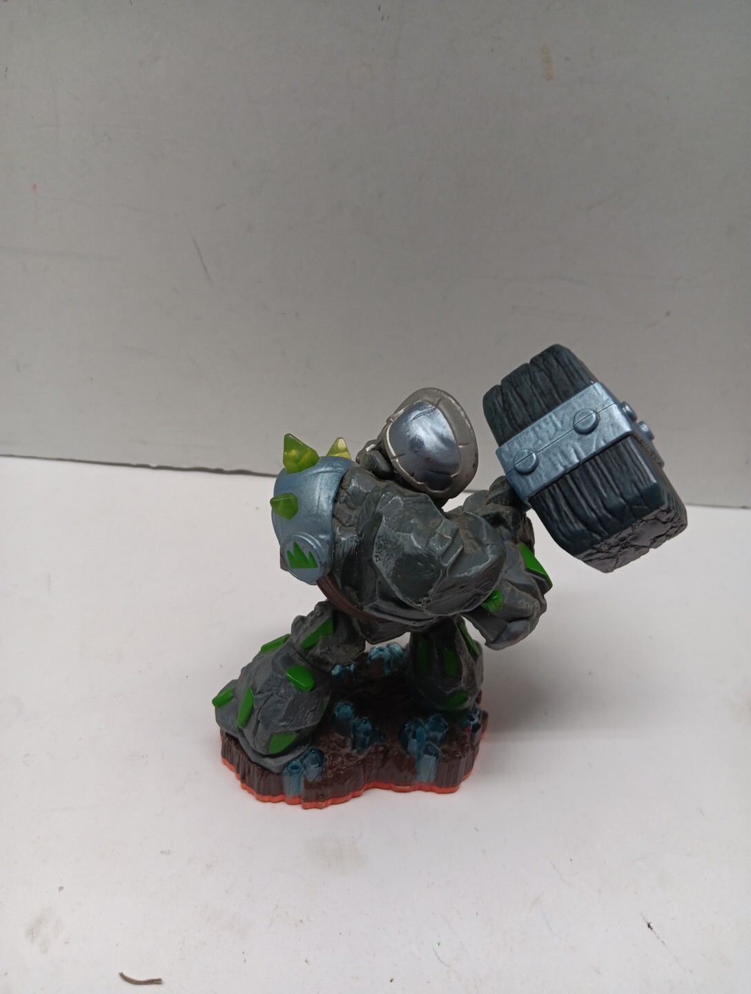 Crusher Earth Giant Strong Skylander Character in Skylanders Giants Video Game