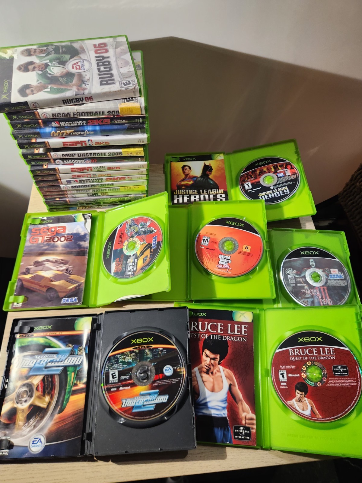 Microsoft Xbox Game Collection 23 Games 3 Wireless Controllers 1698/1537
