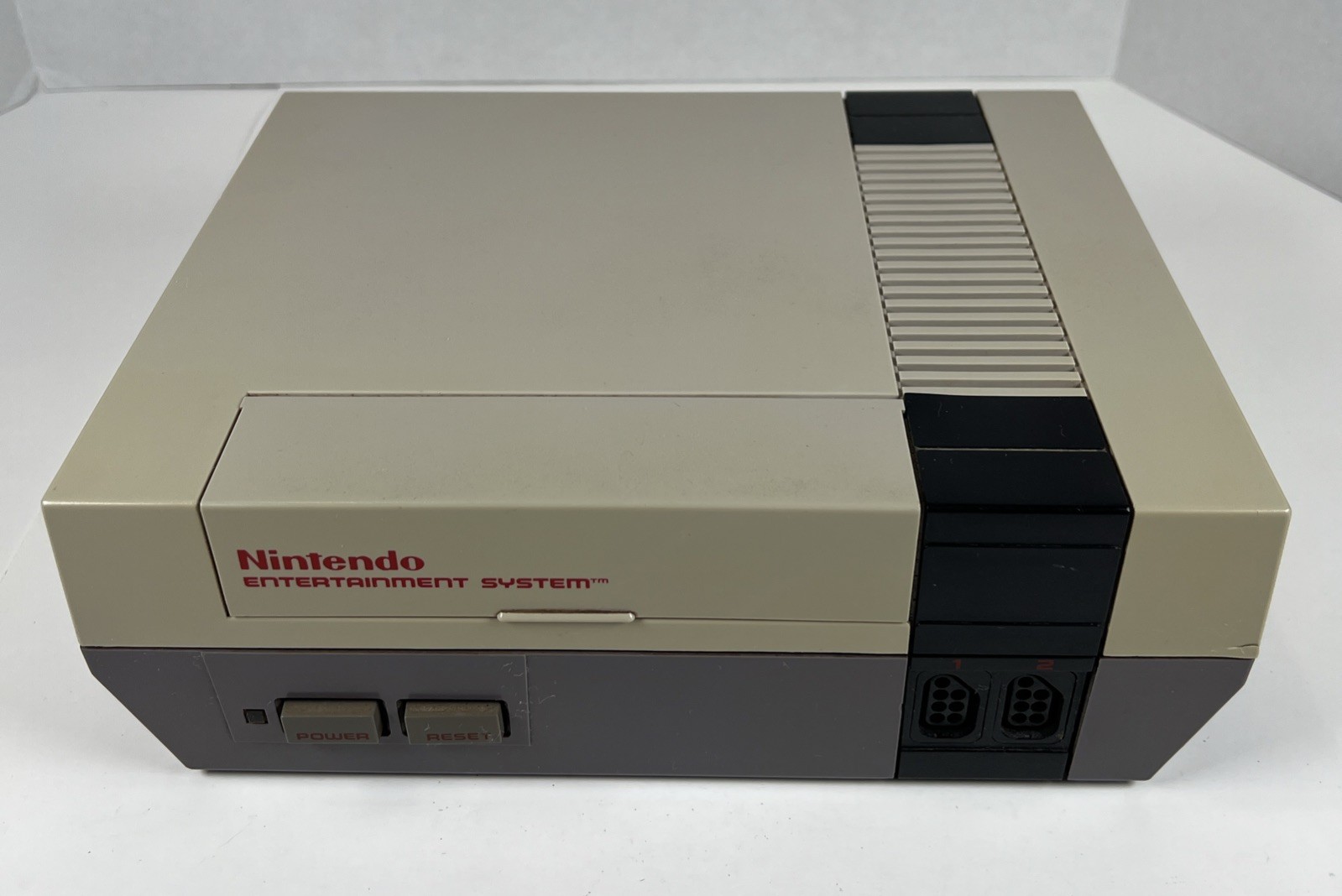Nintendo NES Console Bundle – 7 Games – 2 Controllers – Tested And Working