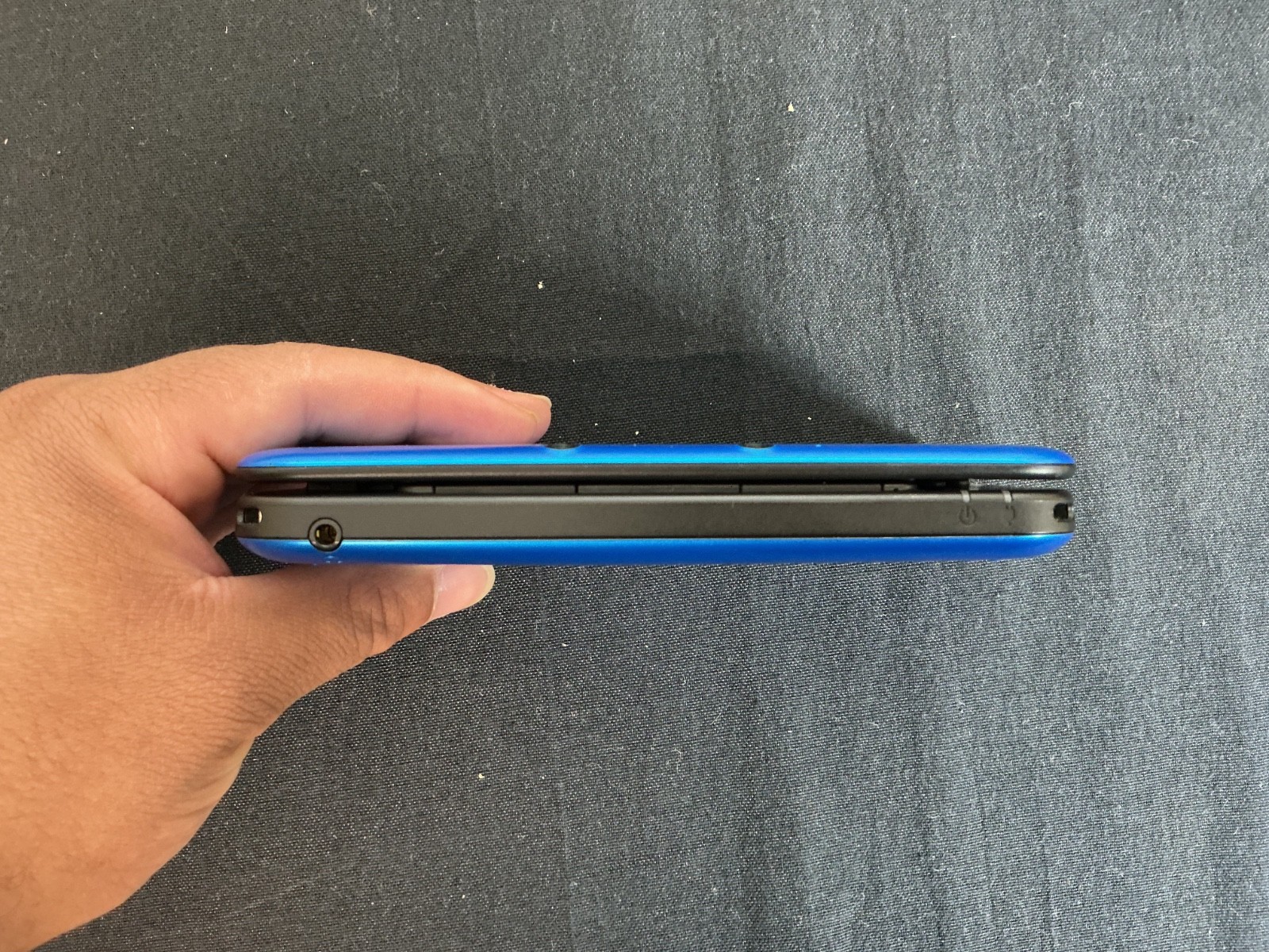 Nintendo 3DS XL – Blue (Console, Charger + 2 Game Bundle), Tested and Working