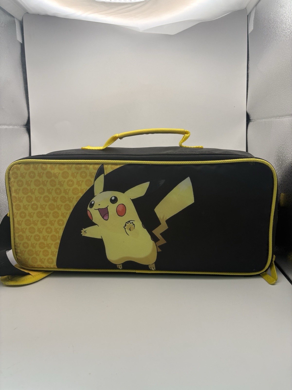 Pikachu Black/Yellow Nintendo DS Carrying Case w/ Handle & Shoulder Strap