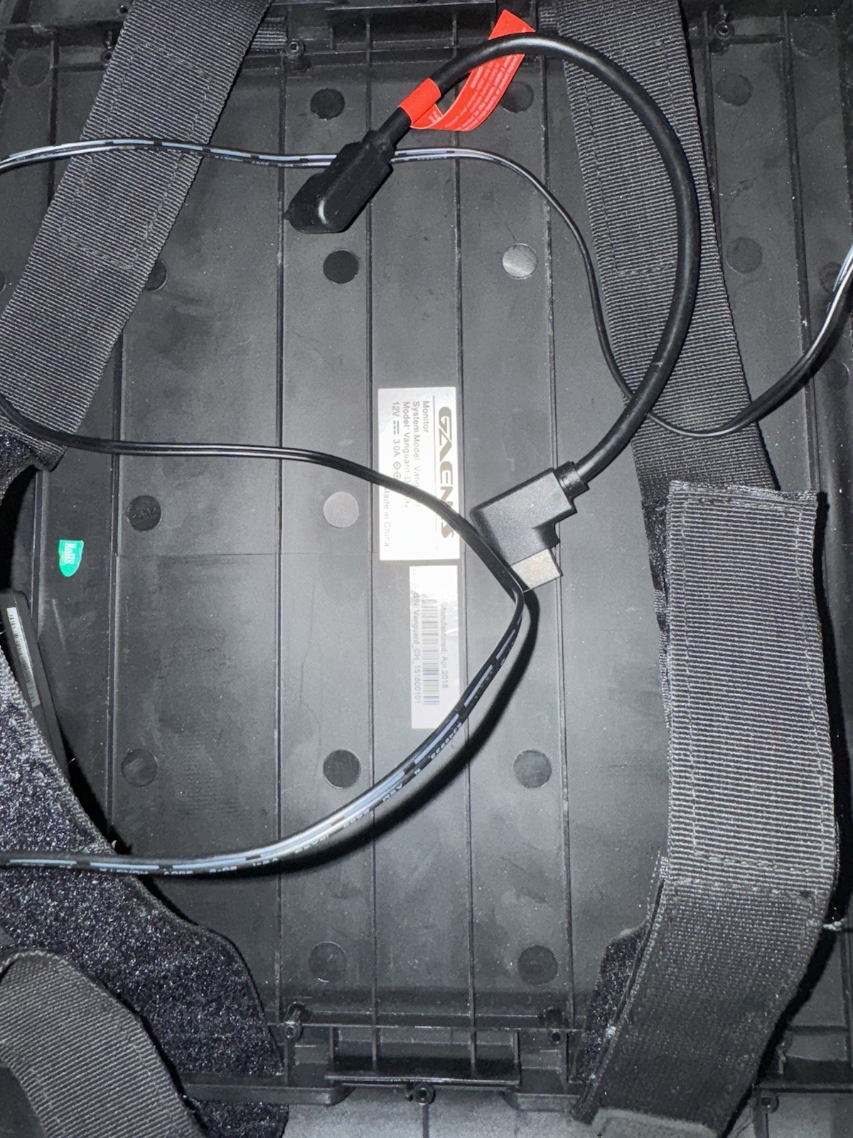 gaems vanguard g190 portable gaming monitor