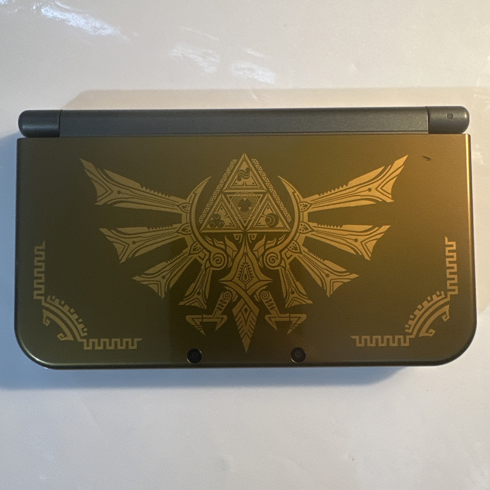 New Nintendo 3DS XL – Zelda Hyrule Edition – Complete CIB – Tested