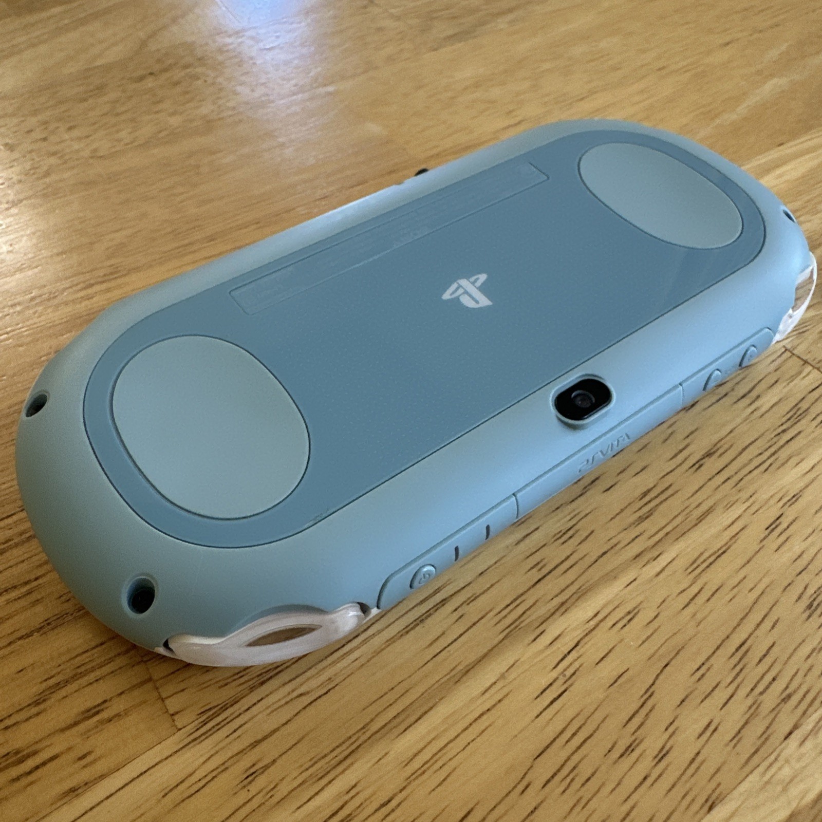 Sony PlayStation PS Vita PCH-2000 Light Blue / White Slim Console Fast Shipping