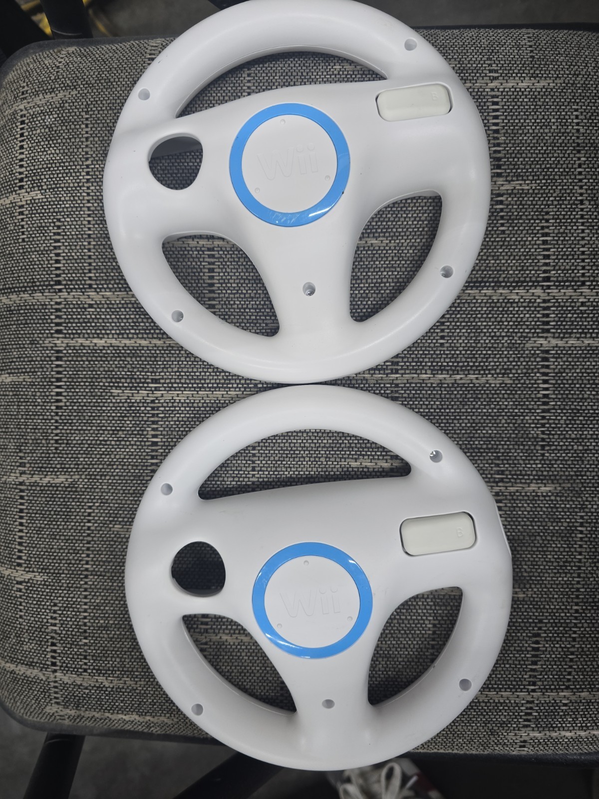2X Official Nintendo Wii Steering Wheel Mario Kart OEM White RVL-024 Lot of 2