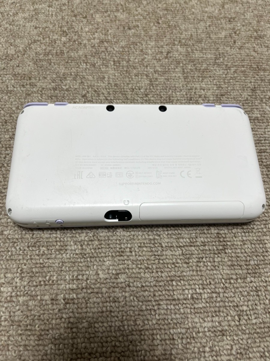 New Nintendo 2DS XL LL White lavenderr Console region Japanese B30