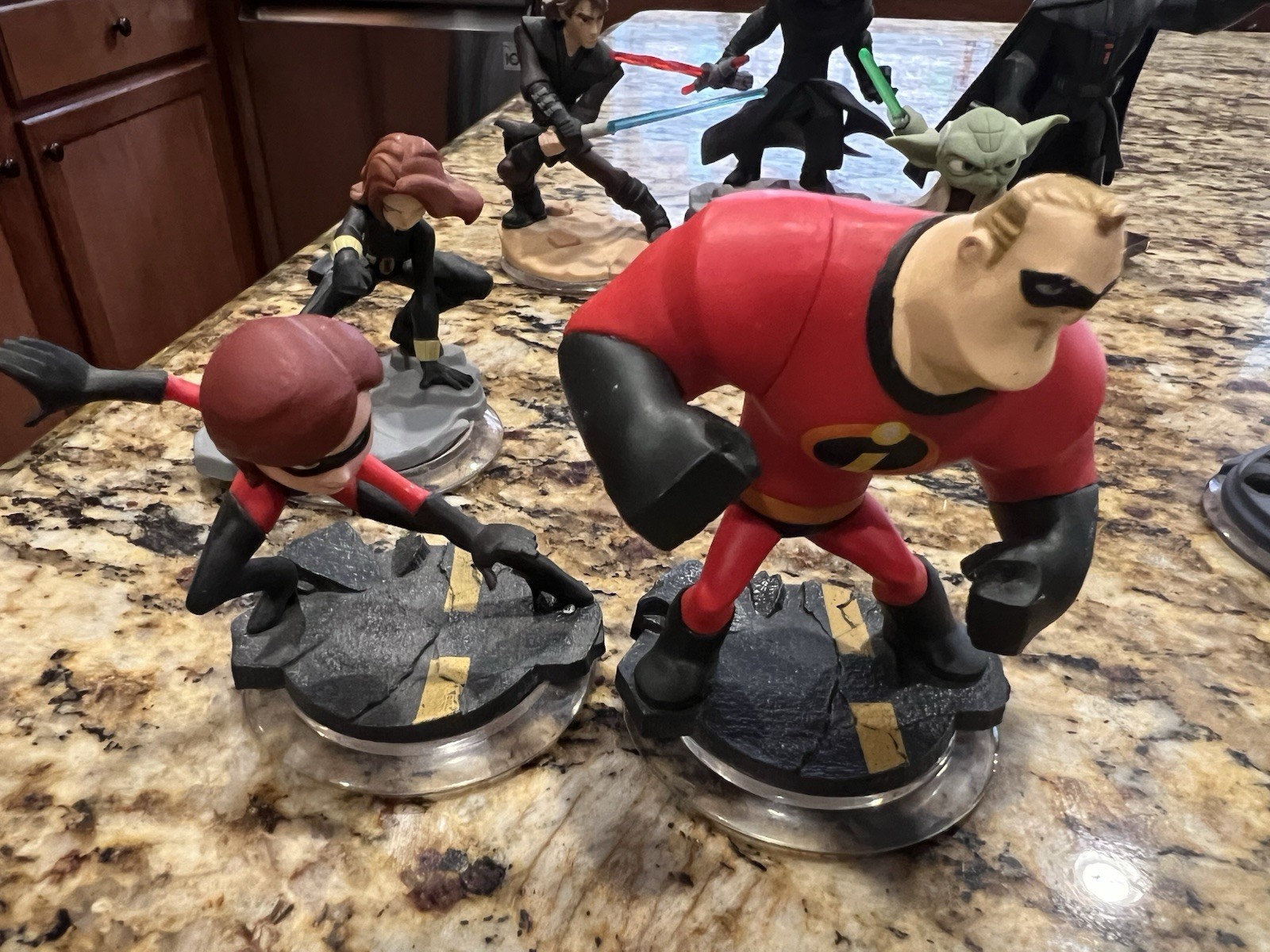 DISNEY INFINITY 23 FIGURES STAR WARS MARVEL ANT MAN AND MORE