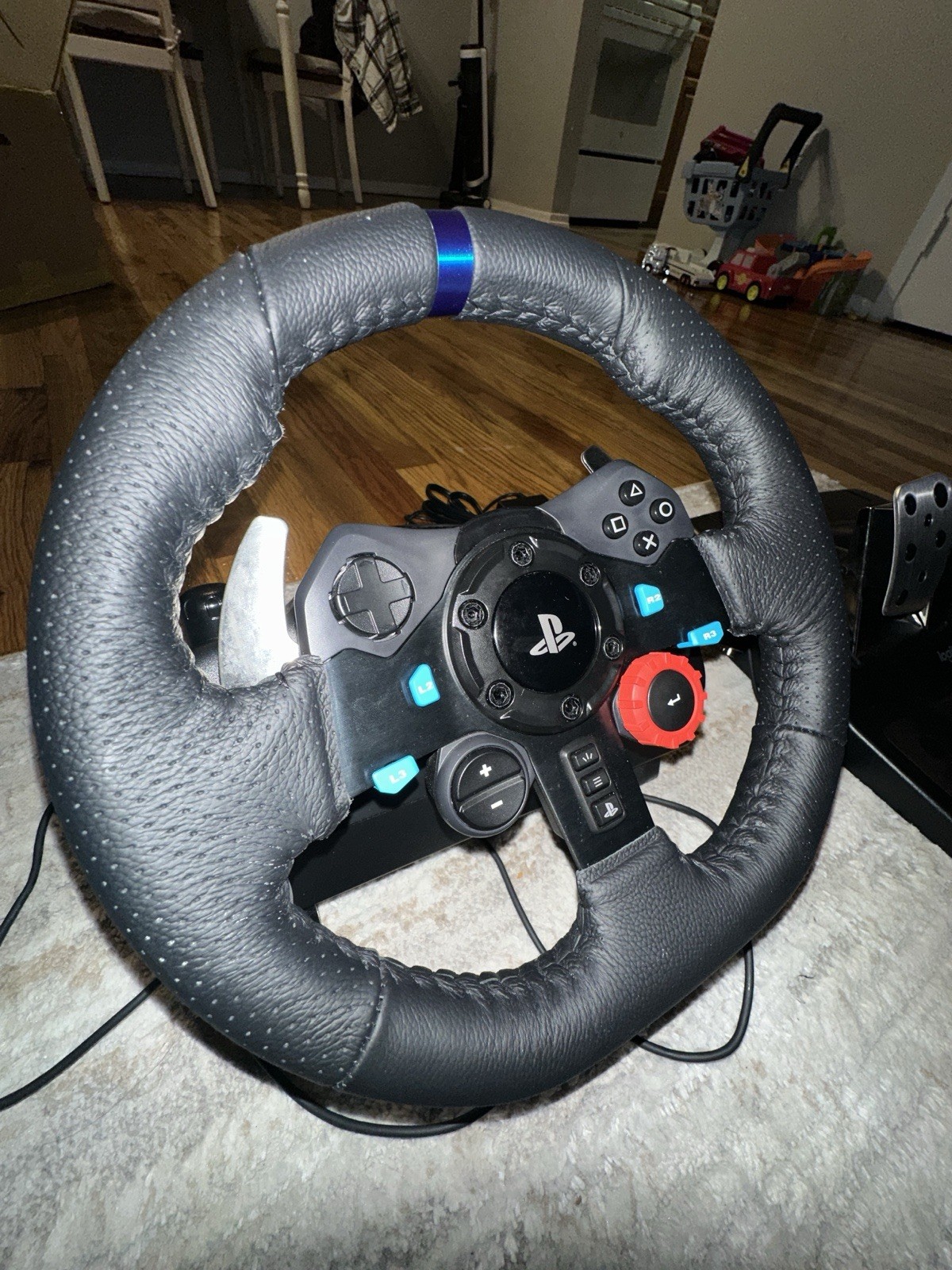 Logitech G923 TRUEFORCE Racing Steering Wheel Compatible with PS4, PS5, PC