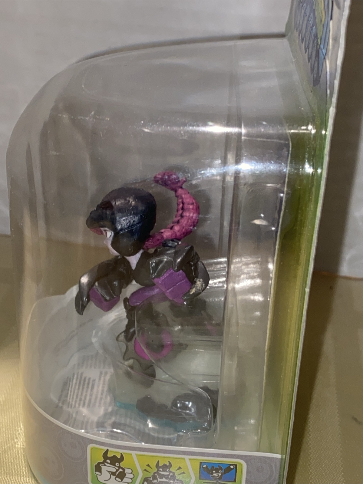 New In Package Skylanders Swap Force Roller Brawl Figure And Card