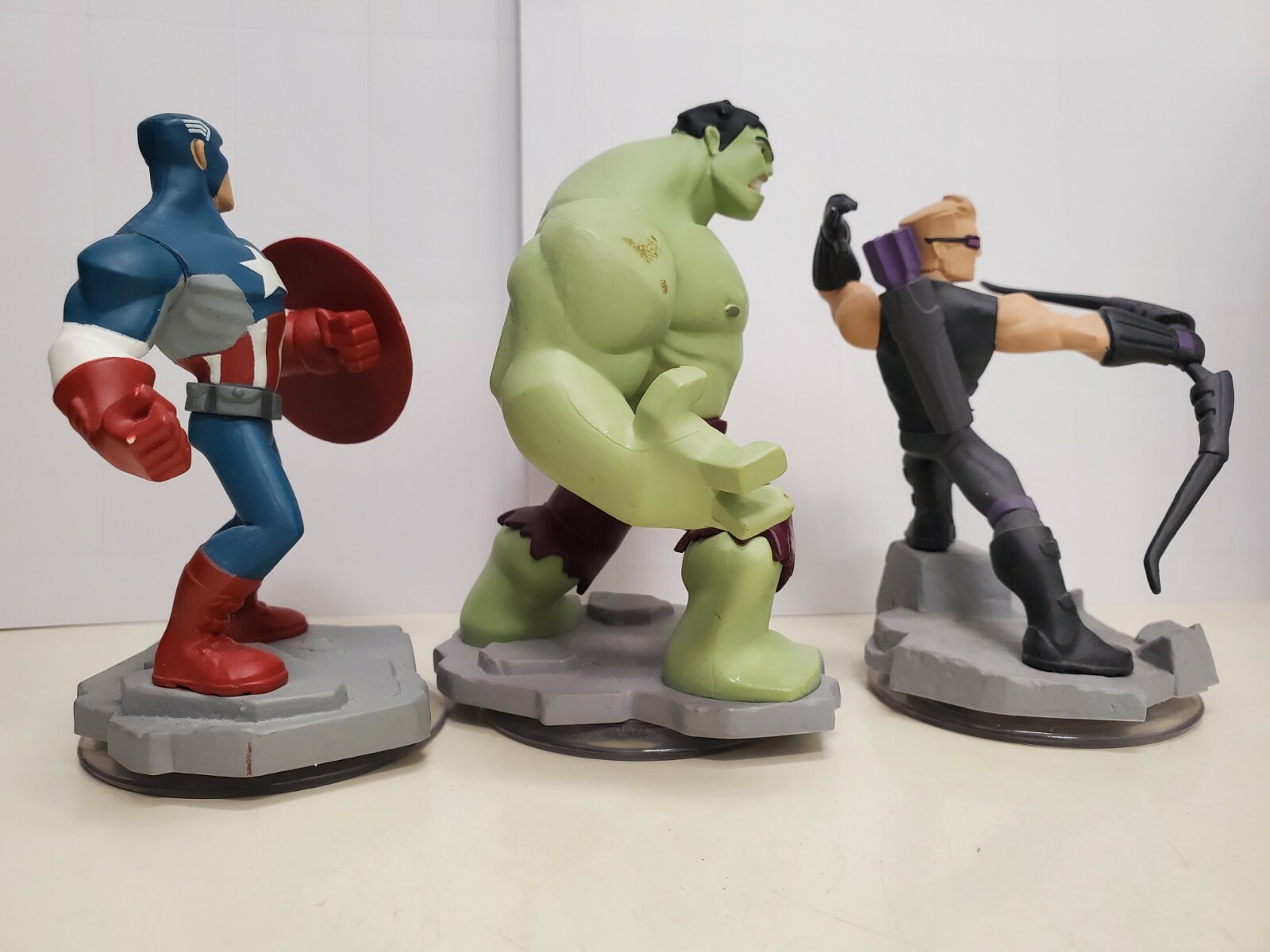Marvel Super Heroes Disney 2.0 lot captain america,hulk & hawkeye. A