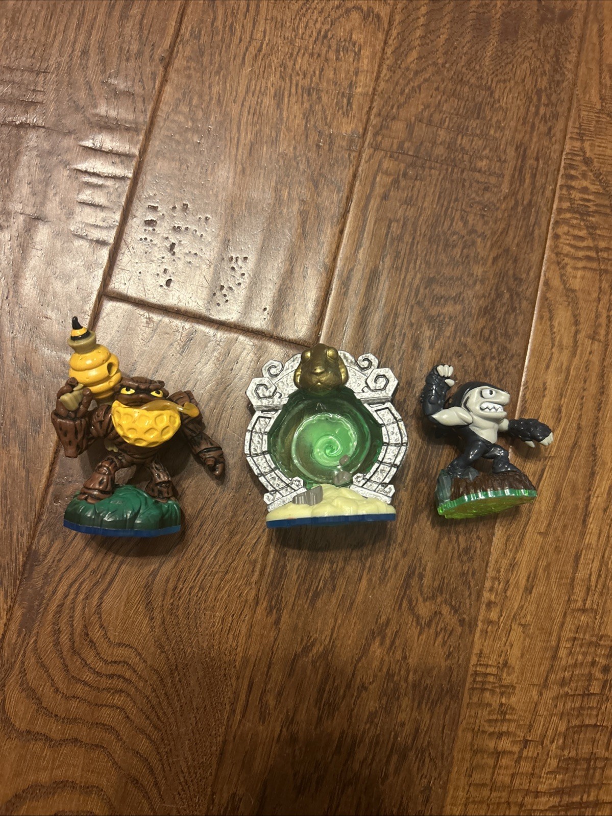 Skylanders LOT Sheep Wreck Island Portal + Bumble Blast & Thumpback