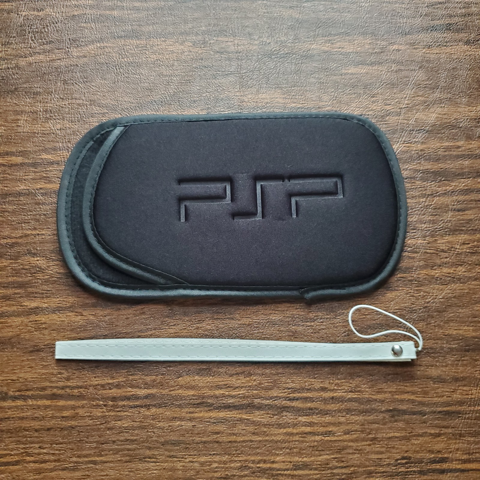 Soft Padded Pouch Protective Sleeve Case for PSP 1000/2000/3000 Free Wrist Strap