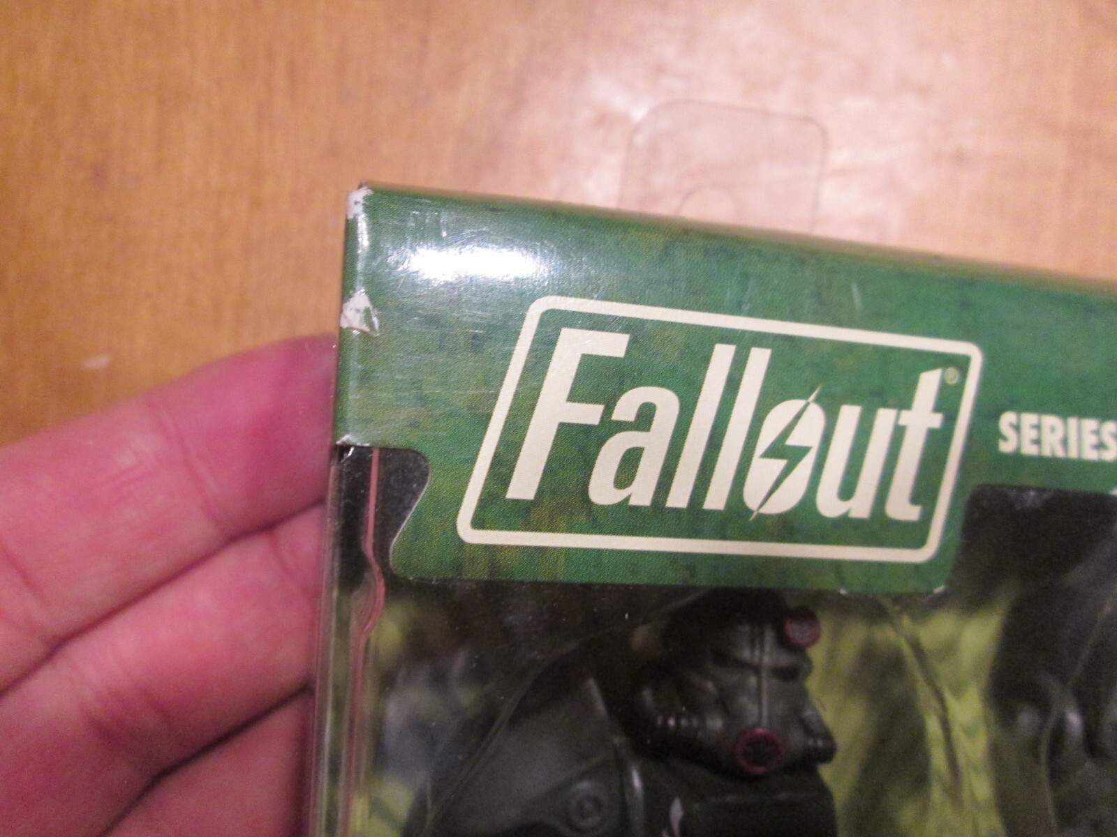 Fallout VAULT DWELLER NICK VALENTINE T-45 HOT ROD SHARK SET SERIES 2 MEGA MERGE